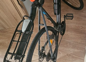 Atsparus kalnų dviratis XXL – 62cm rėmas patogumui||Kietas plieninis „Cube Nature“ su rakinama šake ir diskiniais stabdžiais